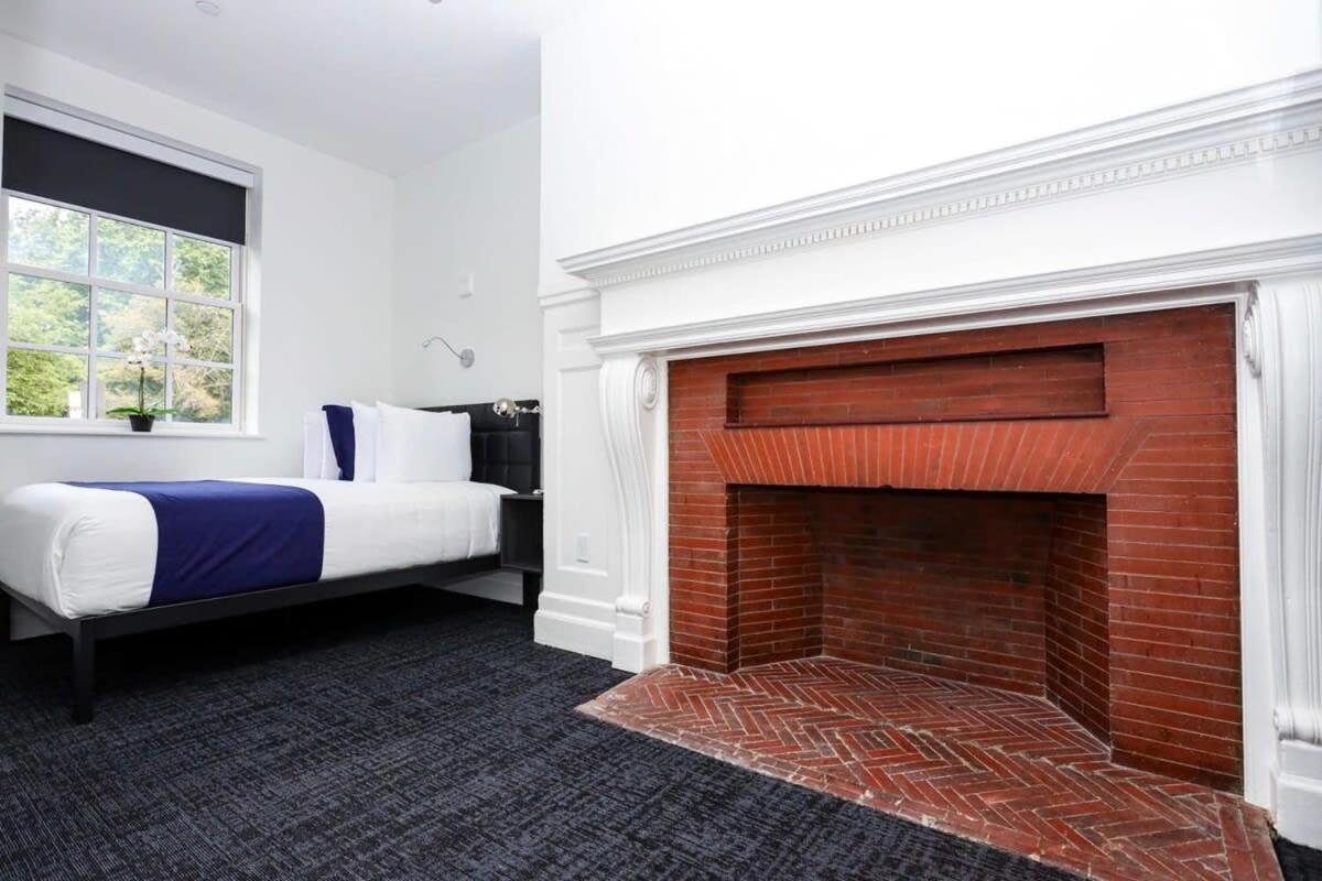 Stylish Hotel Room In Boston'S Fenway - Unit #107 Eksteriør bilde